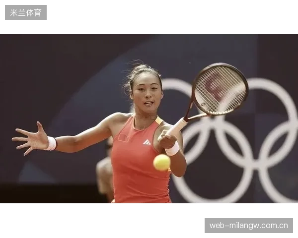 强势夺冠！郑钦文夺冠才2个小时，荒唐的事发生——官方发声与李娜的翻旧账，网络为何如此“疯狂”？